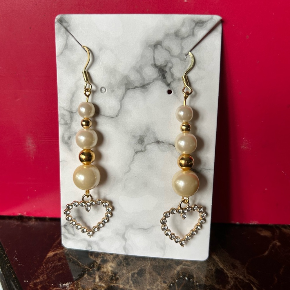 Elegant Gold and Cream Heart Drop Earrings